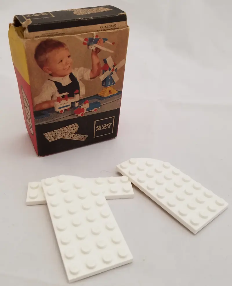 LEGO System 227 4 x 8 Curved & 2 x 8 Plates set, image 6