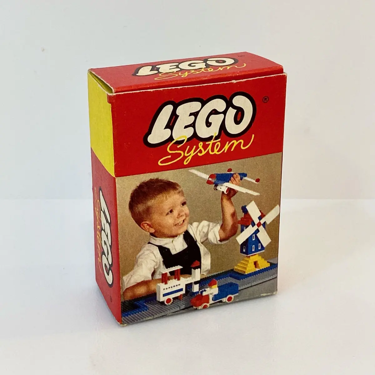 LEGO System 227 4 x 8 Curved & 2 x 8 Plates set, image 2