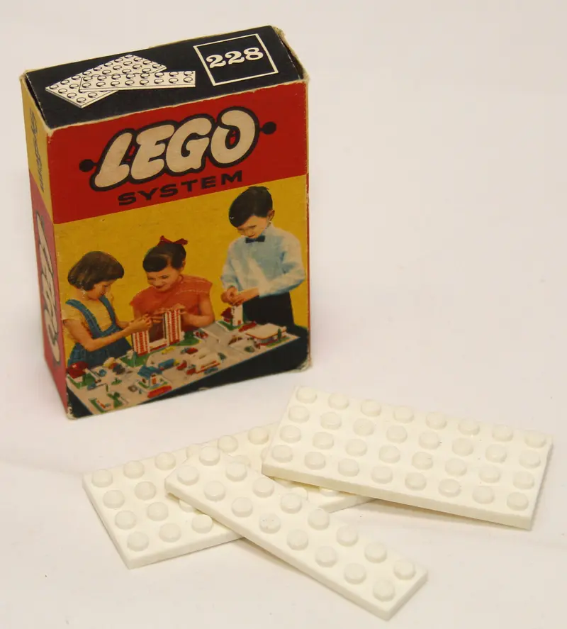LEGO System 228 4 x 8 & 2 x 8 Plates set