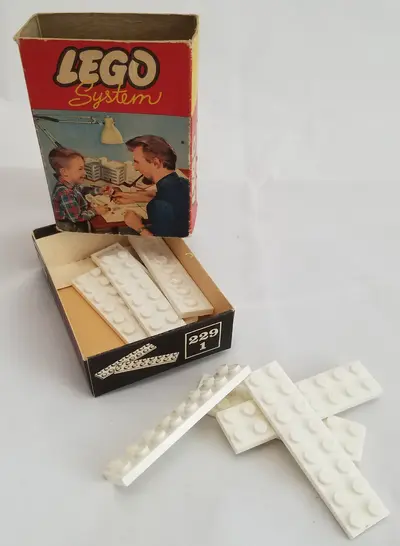 LEGO System 229_1 2 x 8 Plates set