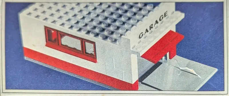 LEGO System 236 Garage with Automatic Door (Gray base and door frame) set