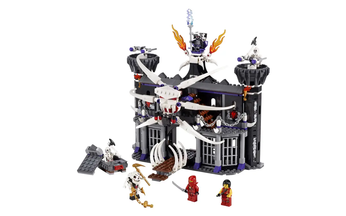 LEGO Ninjago 2505 Garmadon's Dark Fortress set, image 3