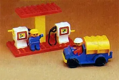 LEGO DUPLO 2639 Petrol Station set