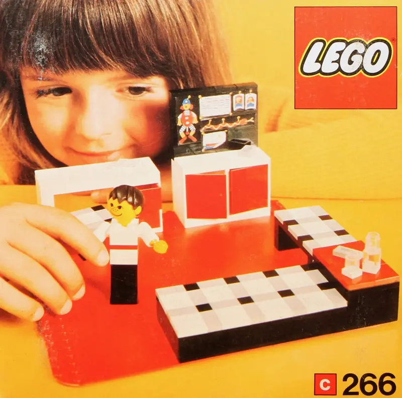 LEGO Homemaker 266 Children's room set