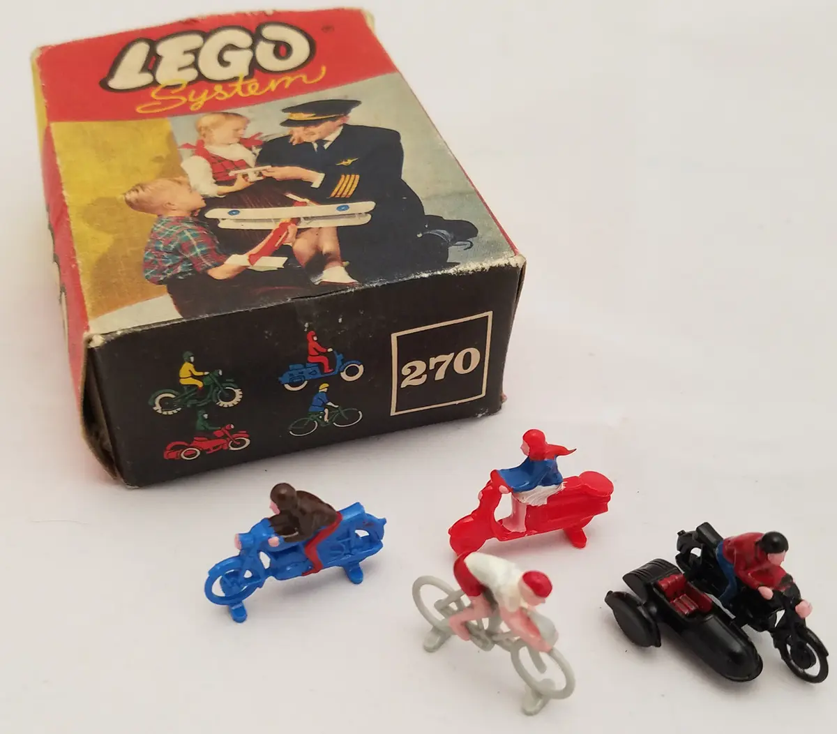 LEGO System 270 5 Cyclists / Motorcyclists set, image 4