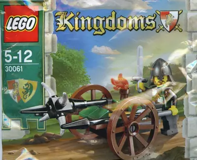 LEGO Castle 30061 Attack Wagon set