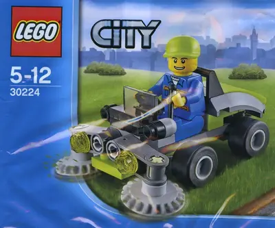LEGO City 30224 Ride-On Lawn Mower set
