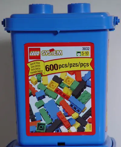 LEGO Basic 3032 Special Value Bucket set