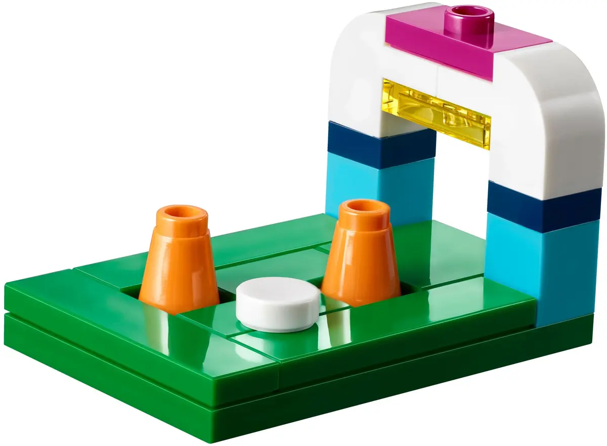 LEGO Friends 30405 Stephanie's Hockey Practice set, image 5