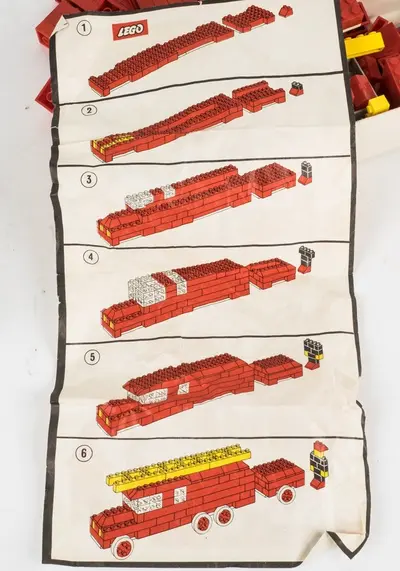 LEGO System 305 Fire Engine set, image 2
