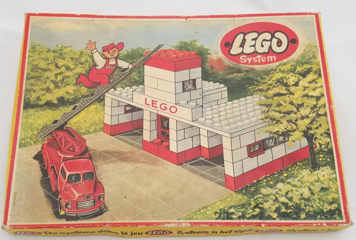 LEGO System 308 Fire Station set