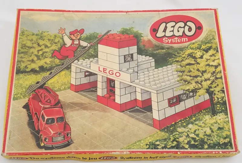 LEGO System 308 Fire Station set