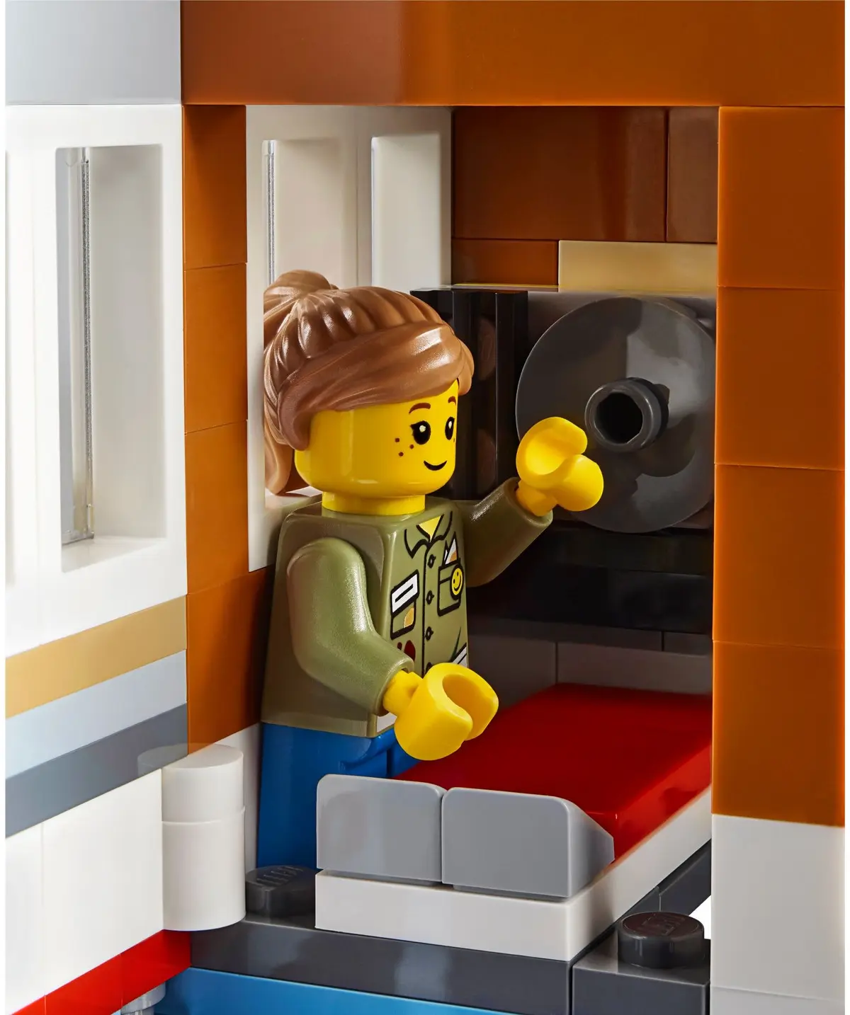 LEGO Creator 31050 Corner Deli set, image 3