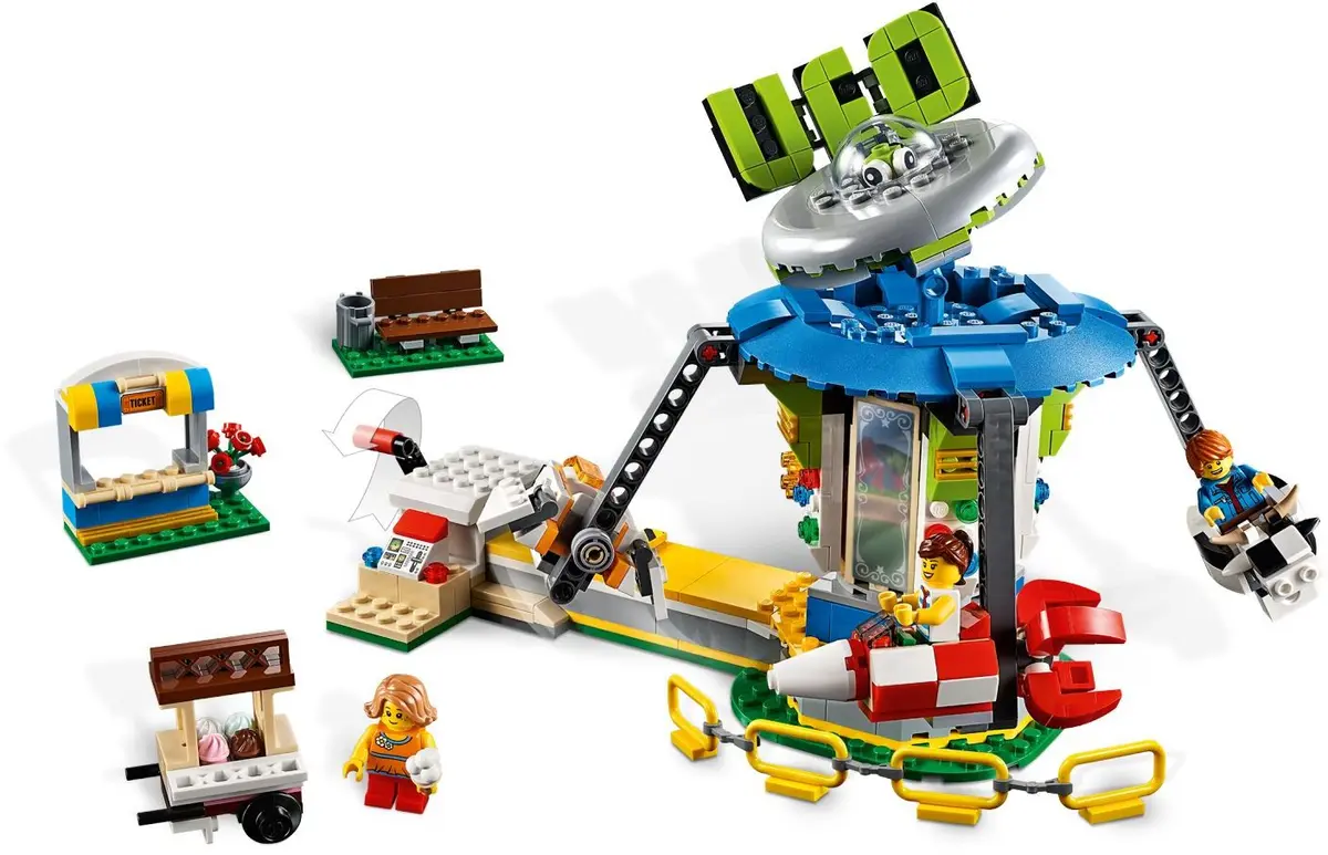 LEGO Creator 31095 Fairground Carousel set, image 4