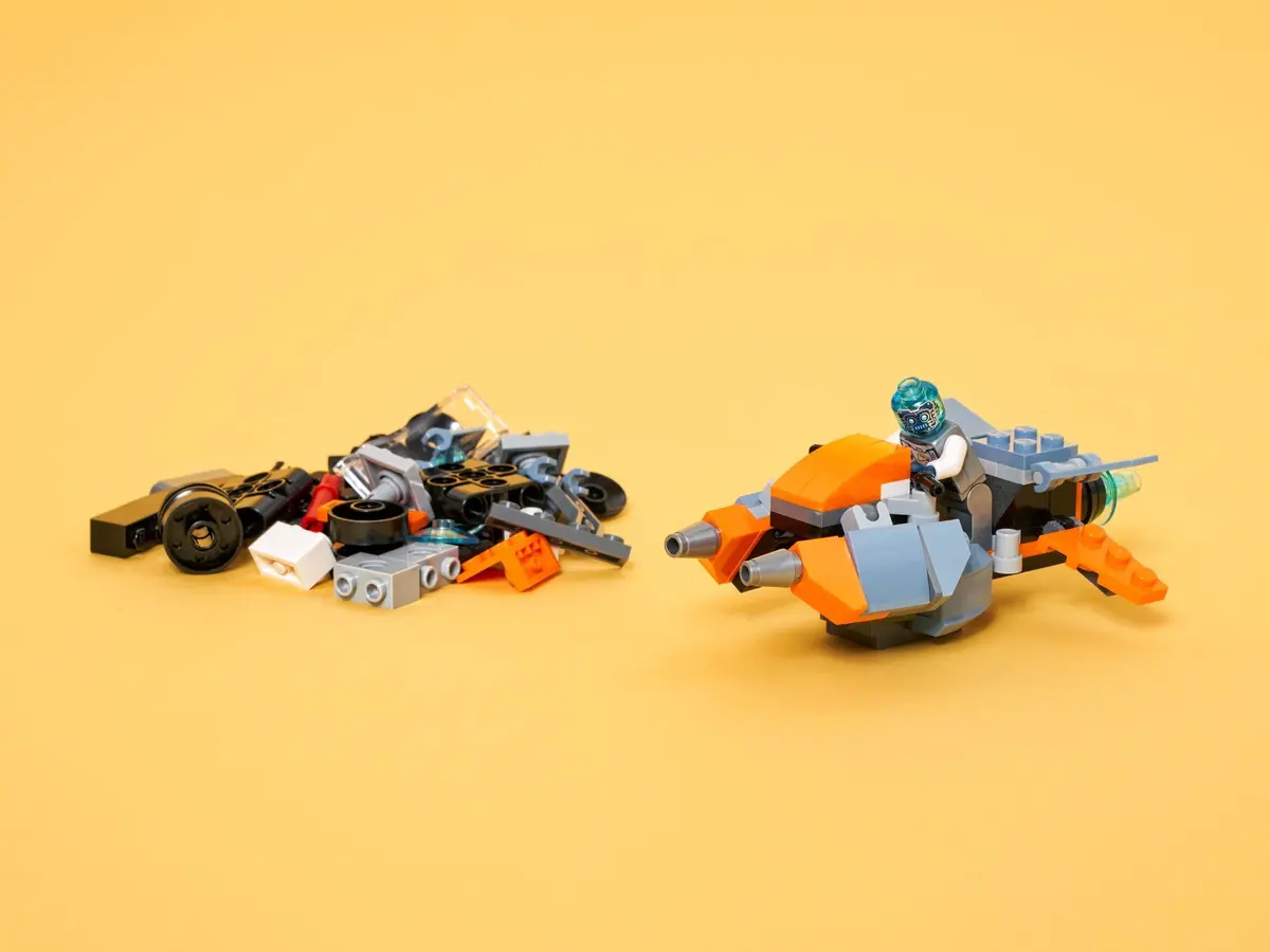 LEGO Creator 31111 Cyber Drone set, image 10