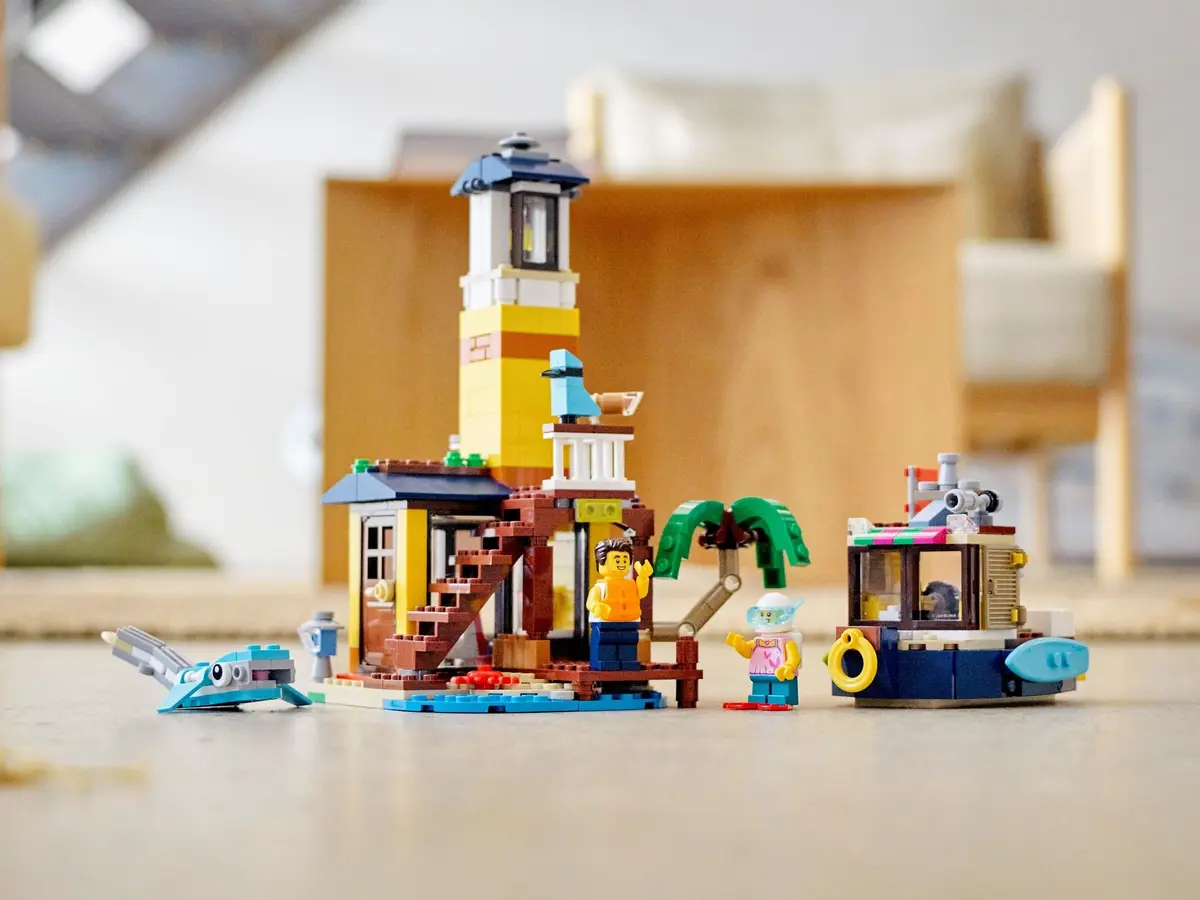 LEGO Creator 31118 Surfer Beach House set, image 9