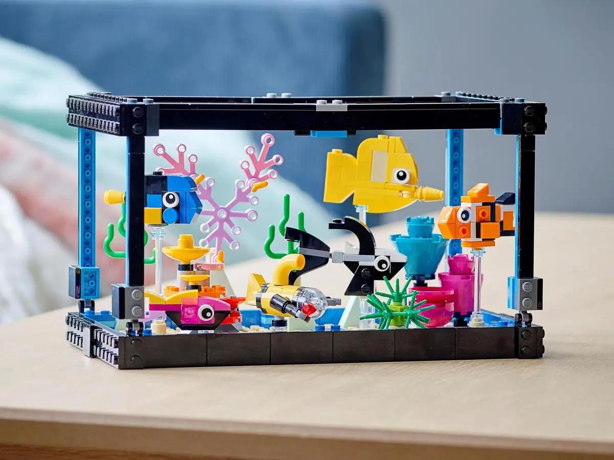 LEGO Creator 31122 Fish Tank set, image 4