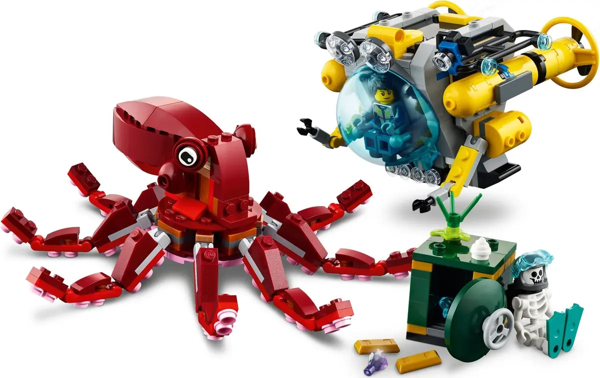 LEGO Creator 31130 Sunken Treasure Mission set, image 3