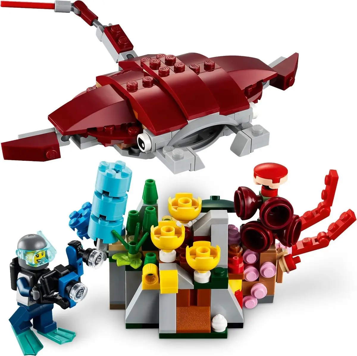 LEGO Creator 31130 Sunken Treasure Mission set, image 4