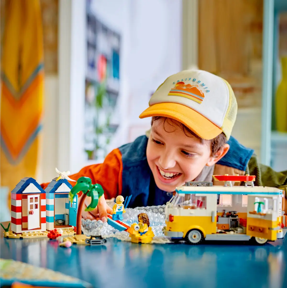LEGO Creator 31138 Beach Camper Van set, image 10