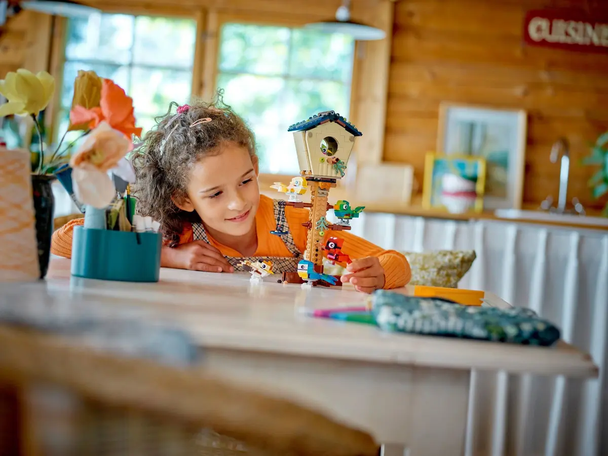 LEGO Creator 31143 Birdhouse set, image 3