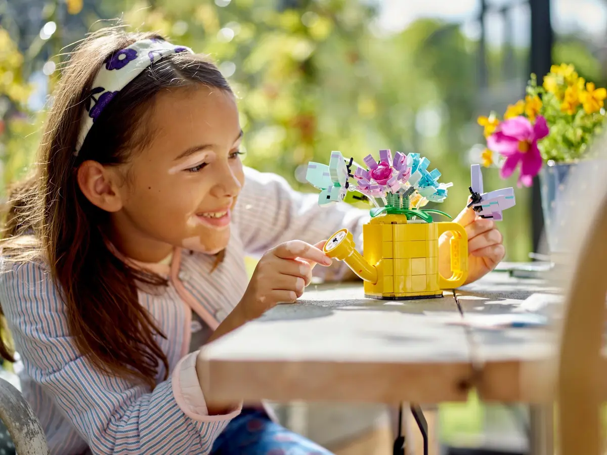 LEGO Creator 31149 Flowers in Watering Can set, image 10