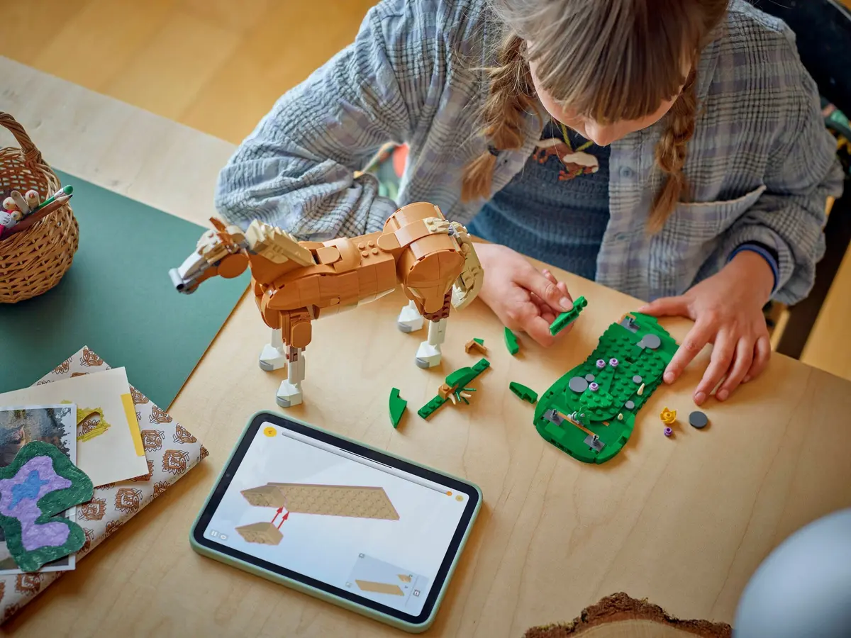 LEGO Creator 31166 Beautiful Horse set, image 4