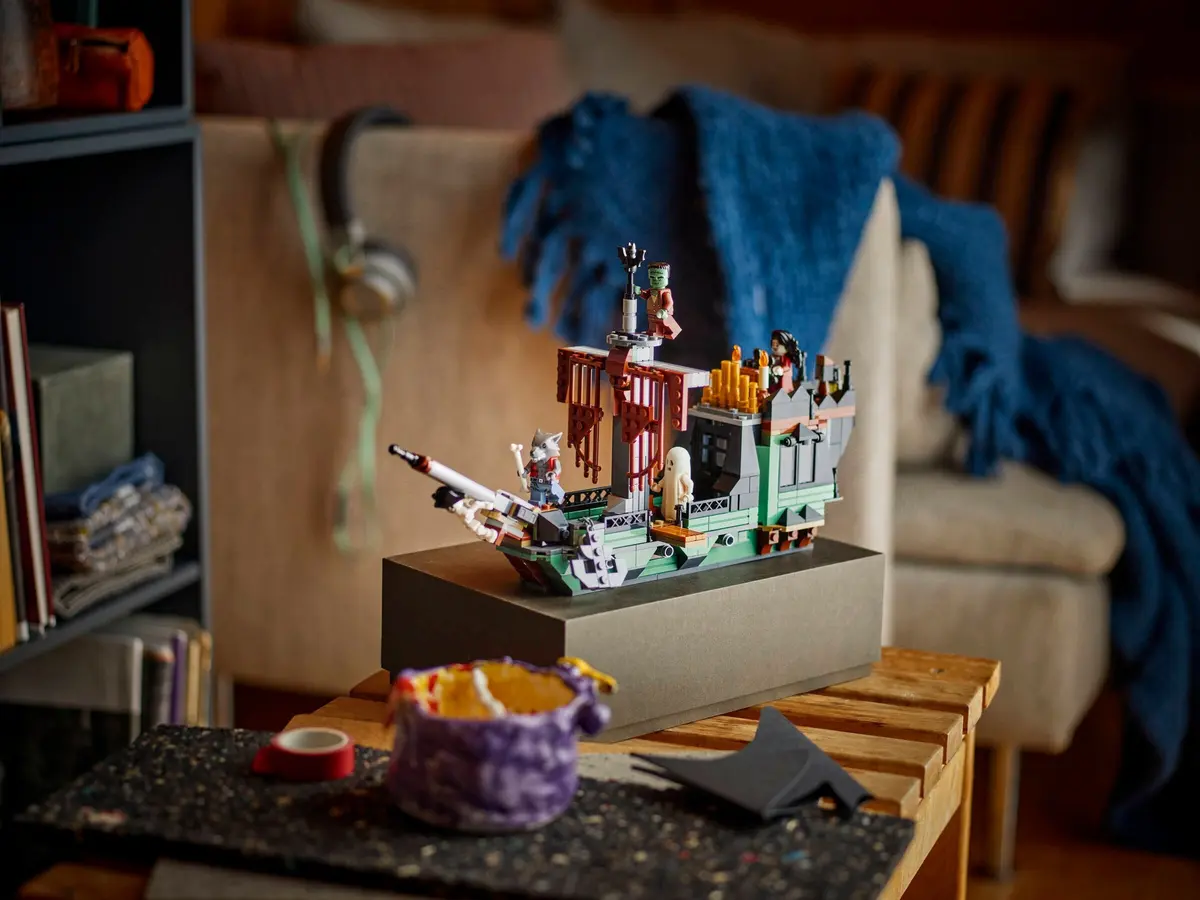 LEGO Creator 31167 Haunted Mansion set, image 7
