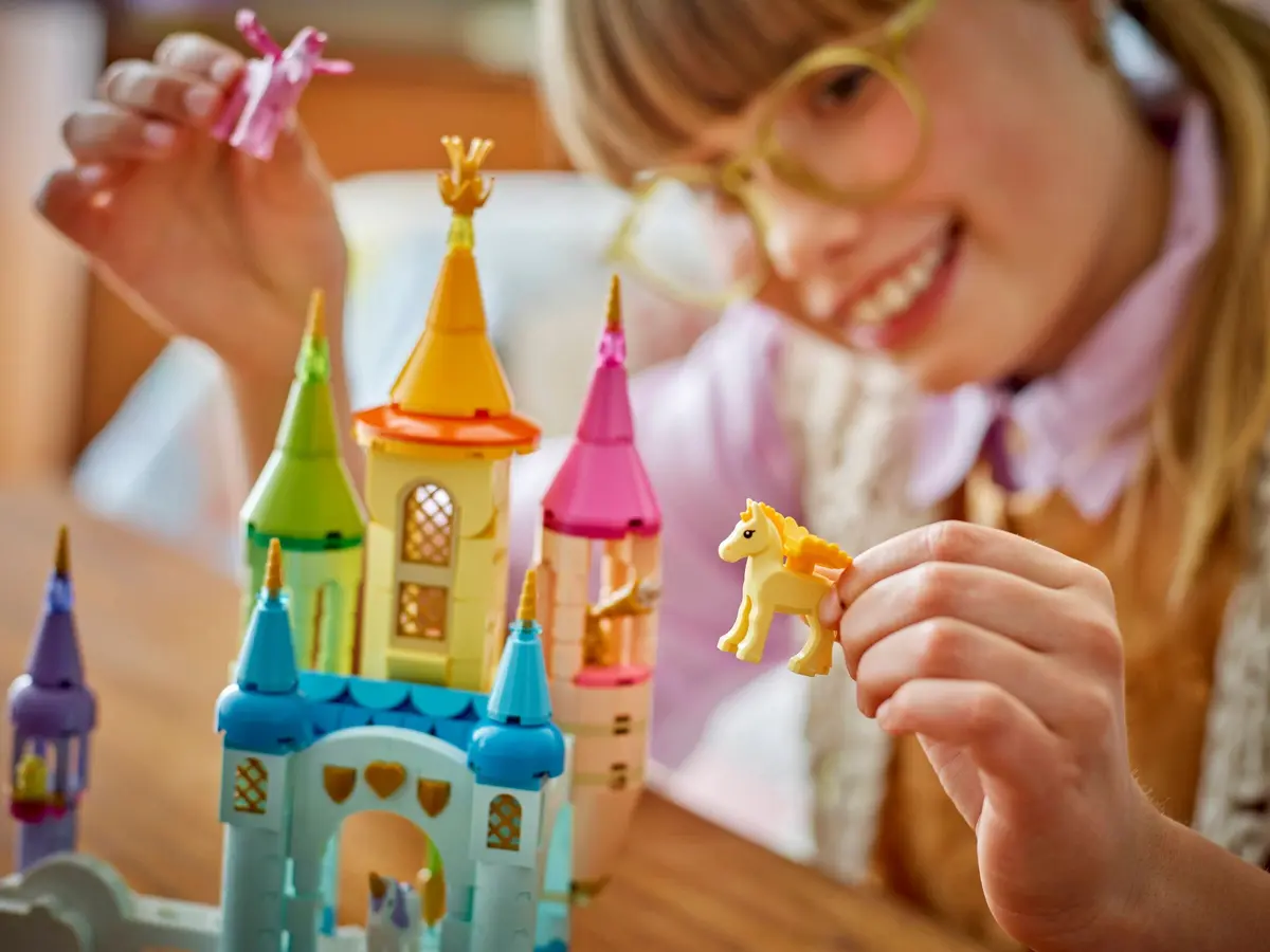 LEGO Creator 31175 Unicorn Castle set, image 5
