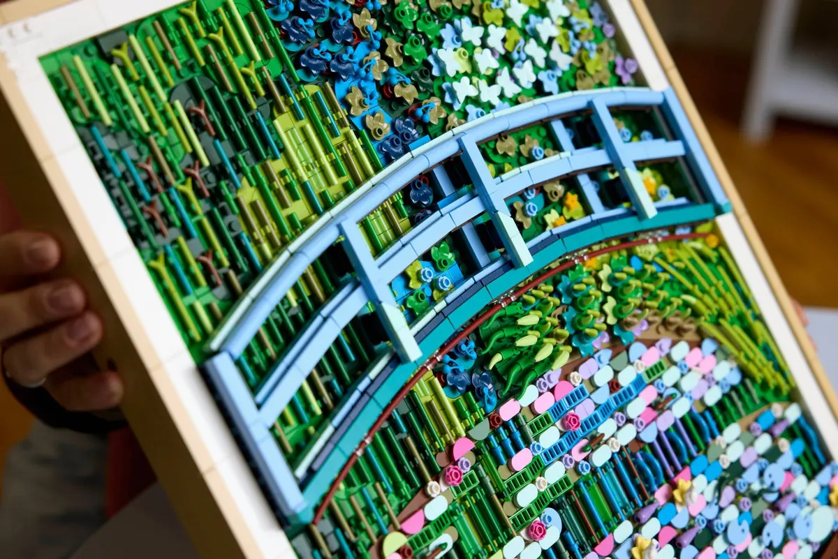 LEGO Art 31220 Claude Monet - Bridge over a Pond of Water Lilies set, image 8
