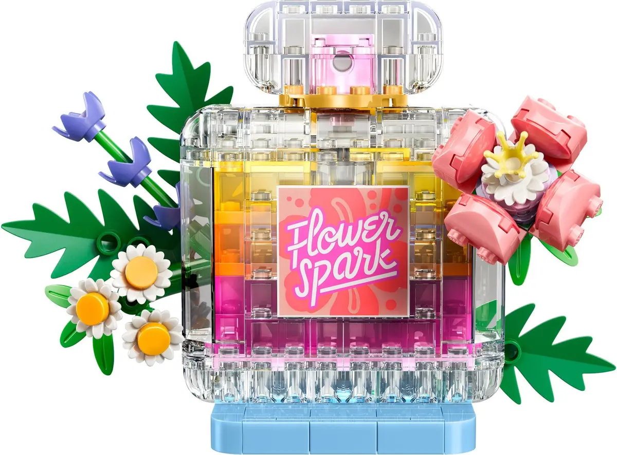LEGO Creator 31383 Floral Perfume Bottle set, image 12