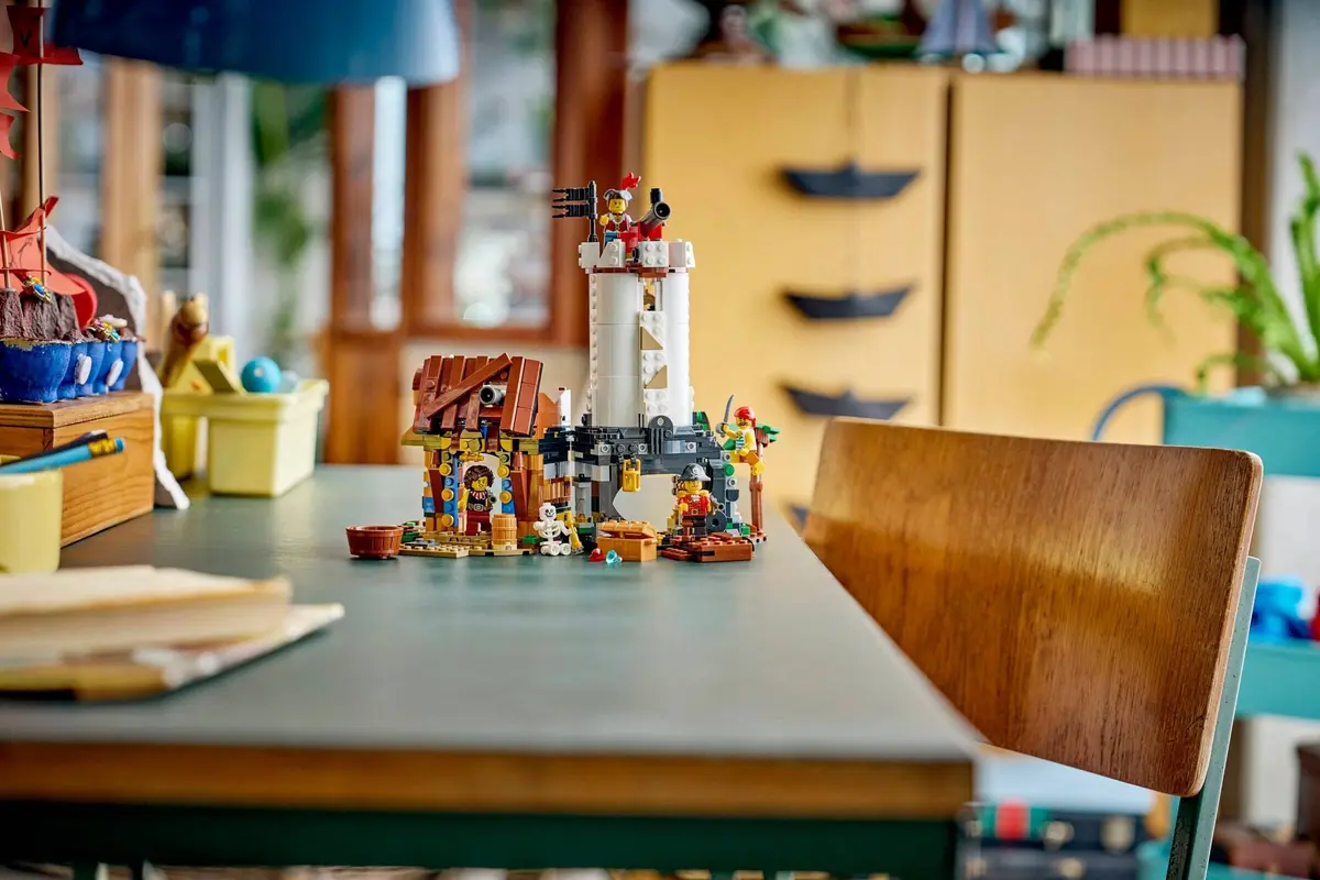 LEGO Creator 31387 Iconic Pirate Ship set, image 9