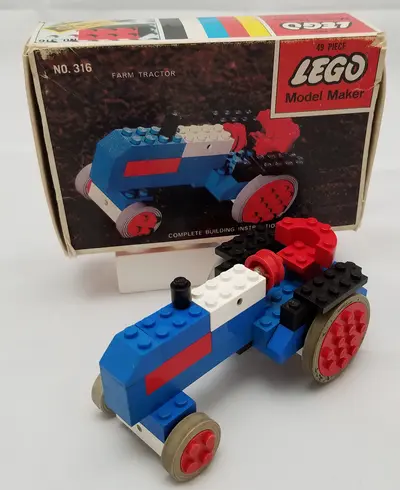LEGO Samsonite 316 Farm Tractor set