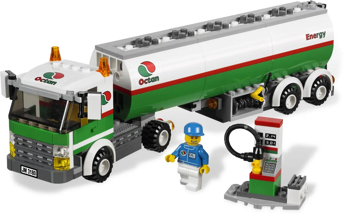 LEGO City 3180 Tank Truck set