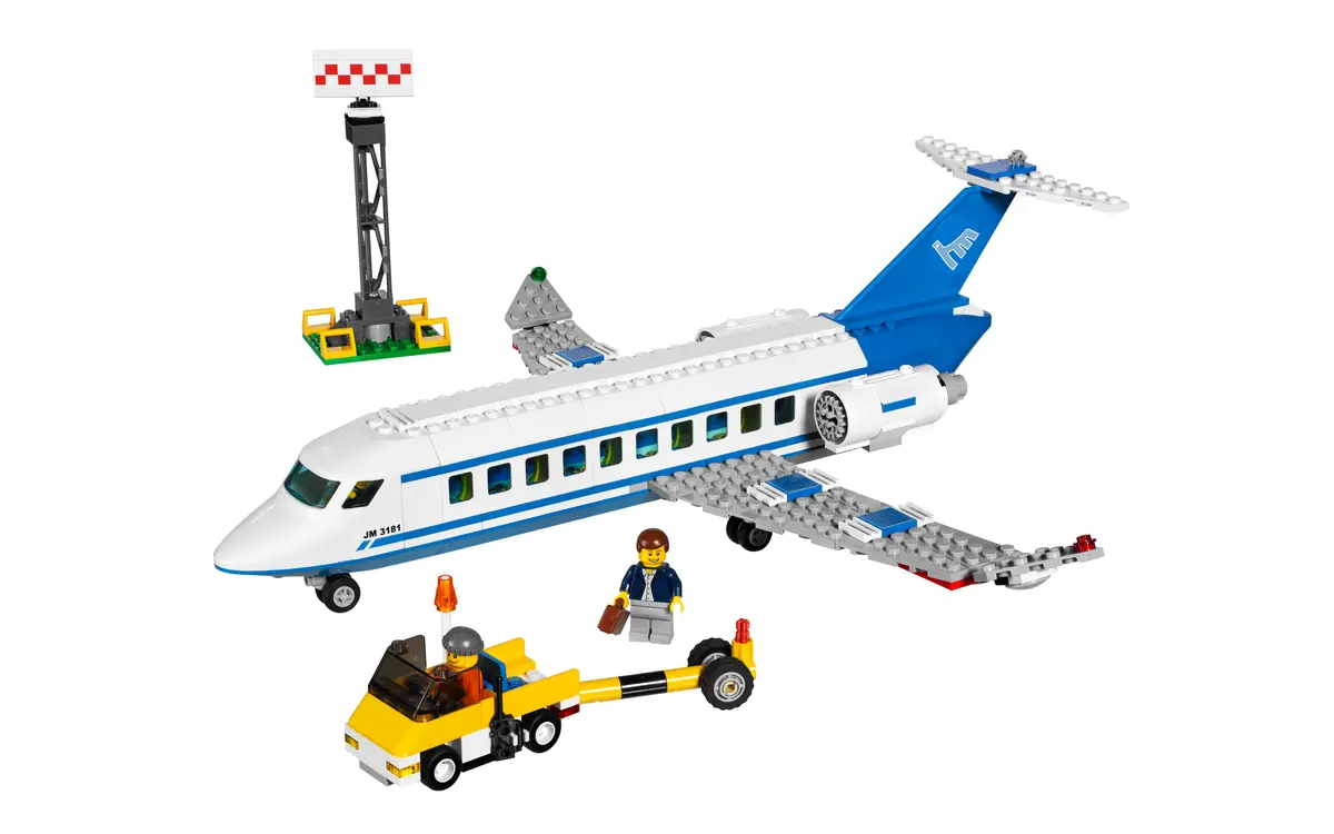 LEGO City 3181 Passenger Plane set, image 3