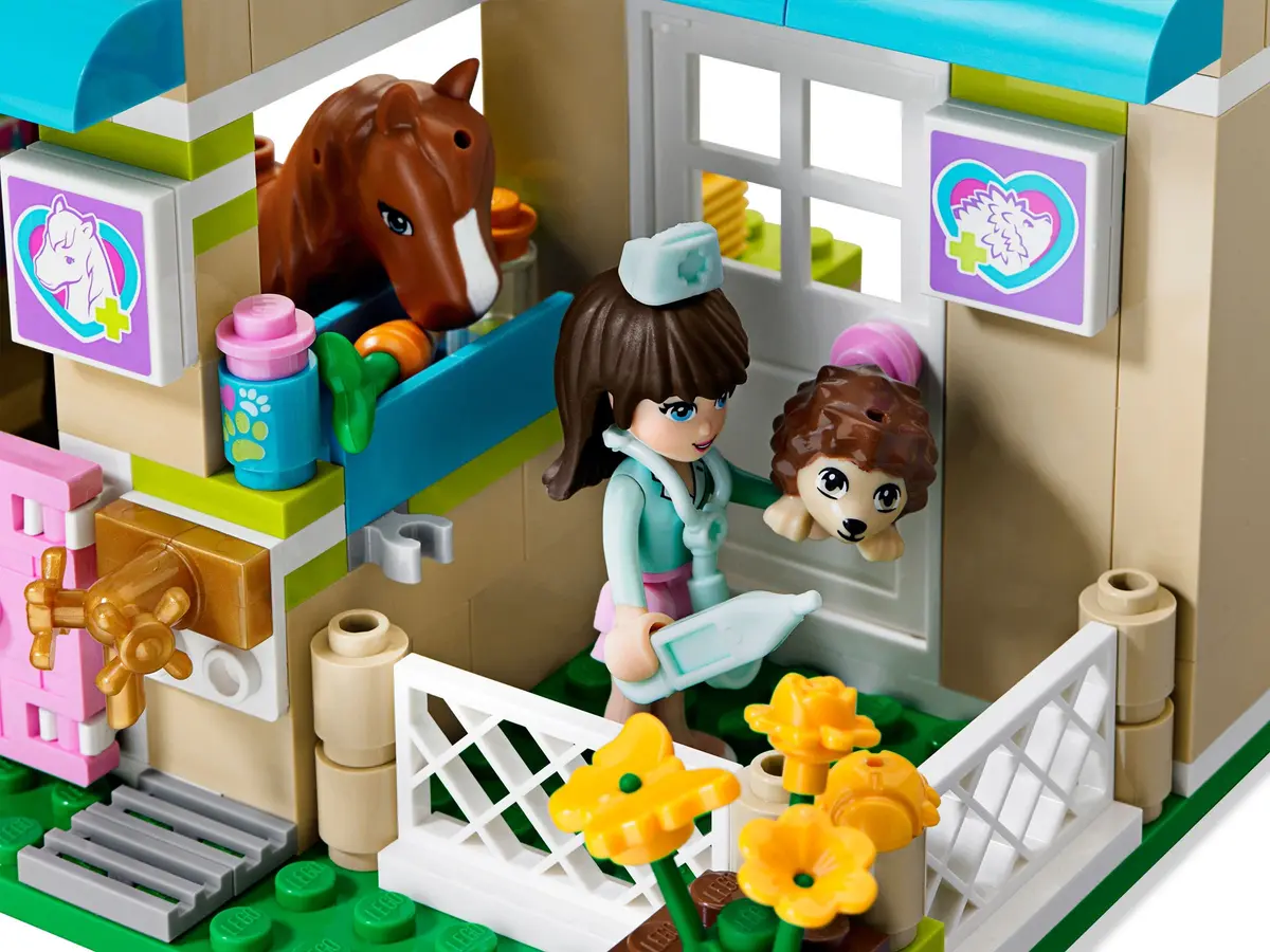 LEGO Friends 3188 Heartlake Vet set, image 5