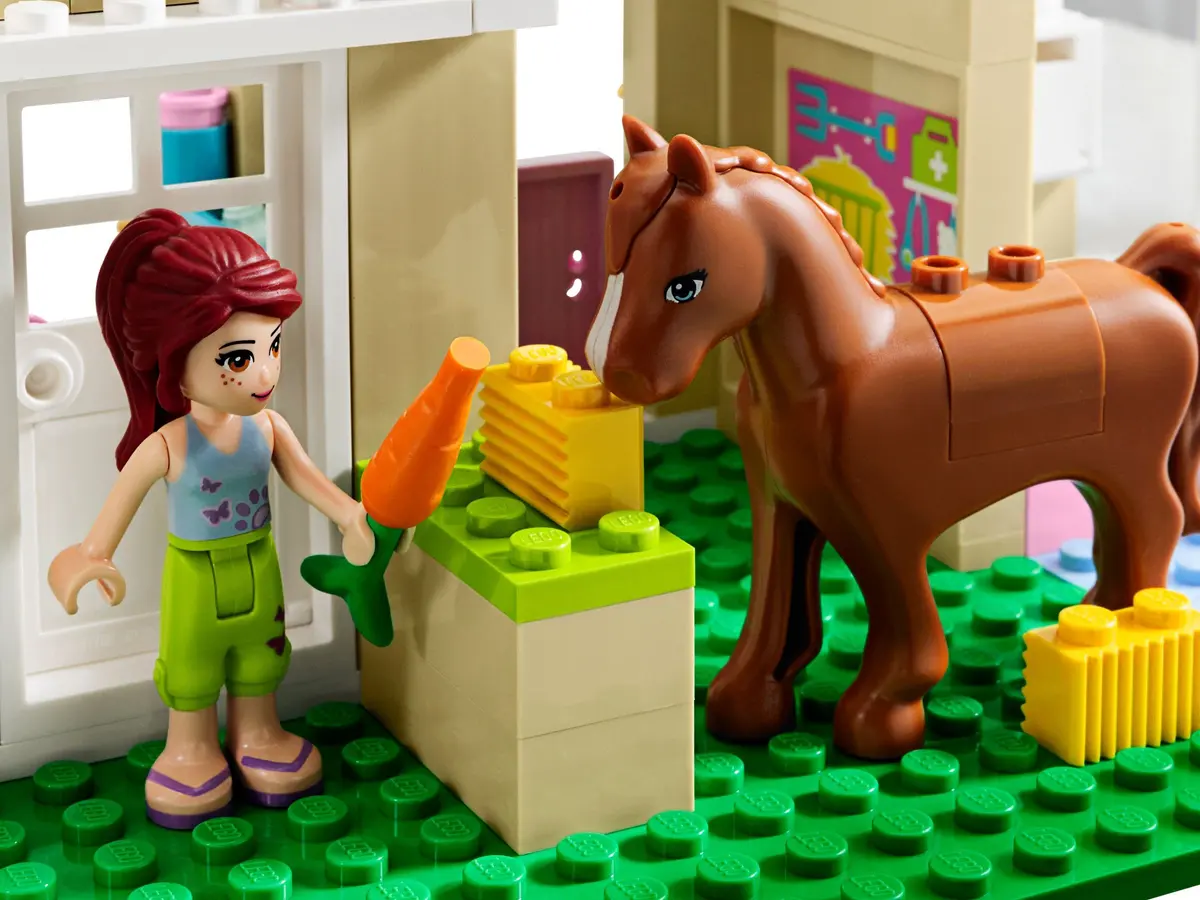 LEGO Friends 3188 Heartlake Vet set, image 4