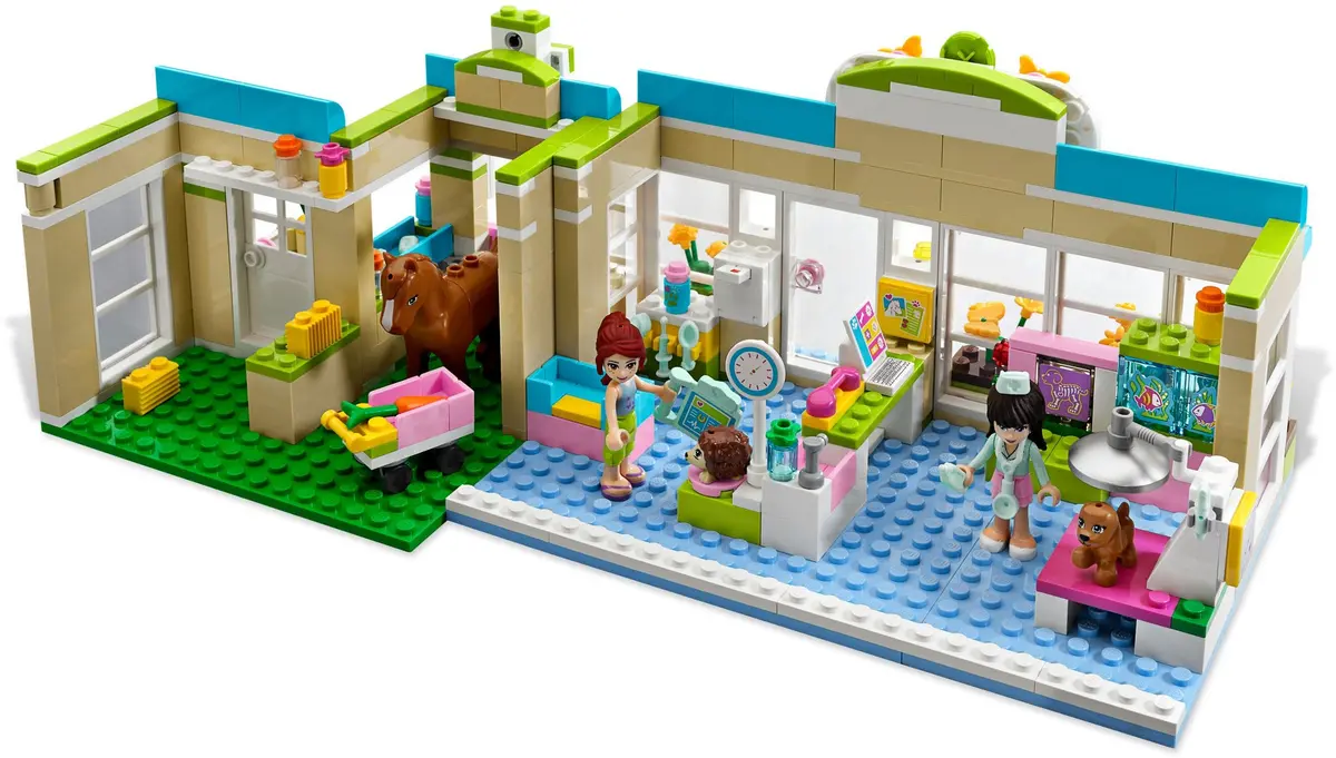 LEGO Friends 3188 Heartlake Vet set, image 3