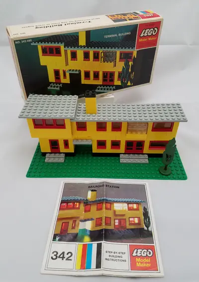LEGO Samsonite 342 Terminal Building set
