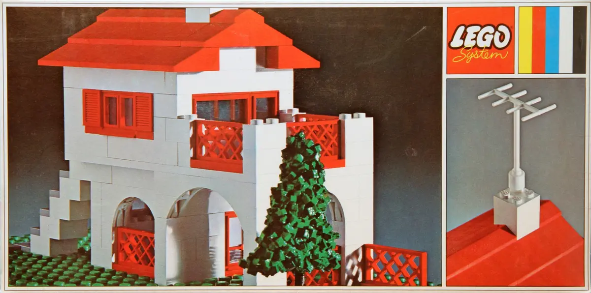LEGO LEGOLAND 350 Spanish Villa set