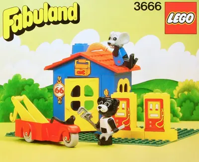 LEGO Fabuland 3666 Billy Bear and Mortimer Mouse's Service Station set