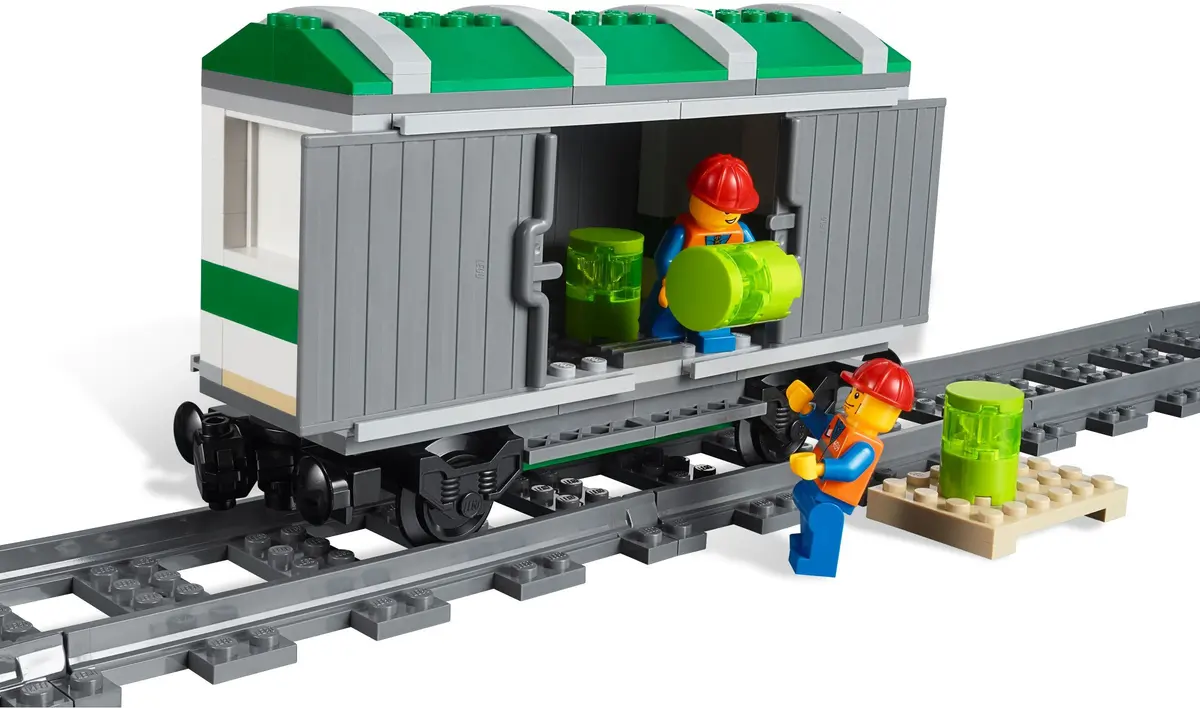 LEGO City 3677 Red Cargo Train set, image 14