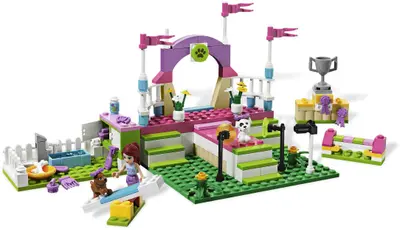 LEGO Friends 3942 Heartlake Dog Show set