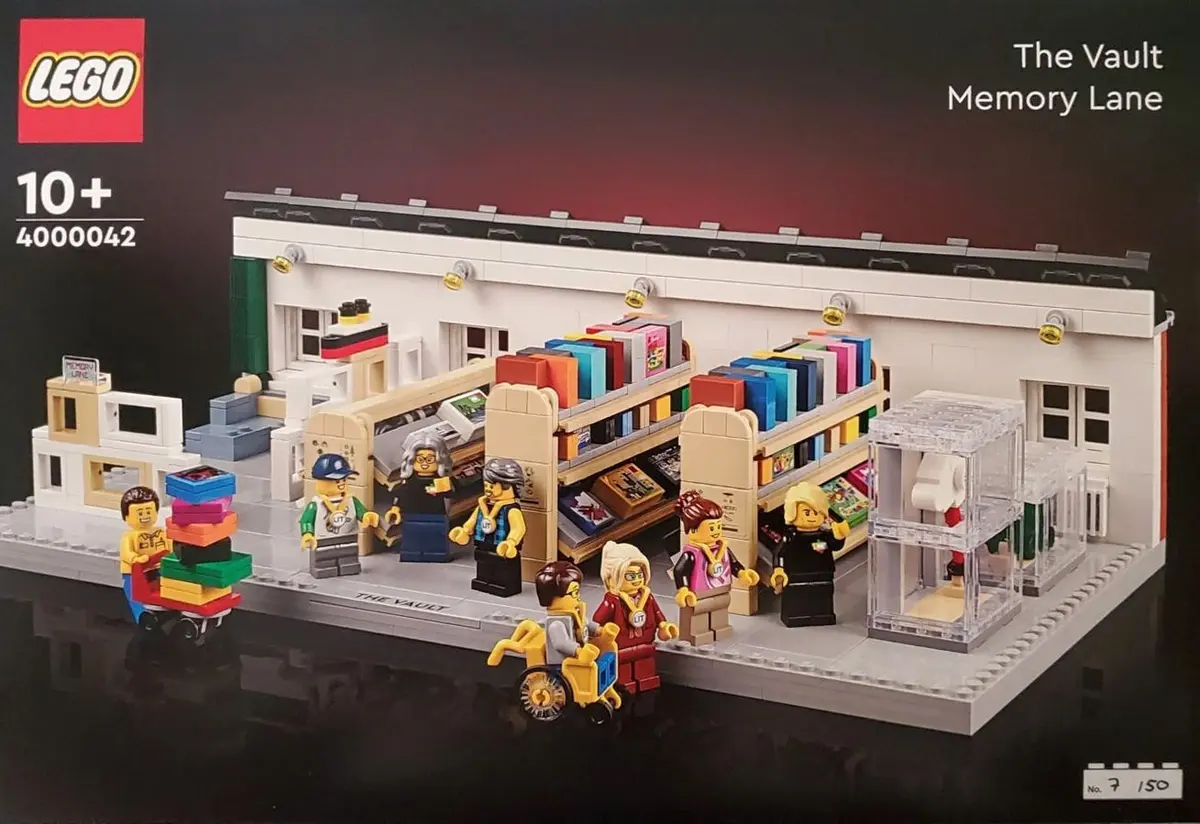 LEGO Miscellaneous 4000042 The Vault Memory Lane set