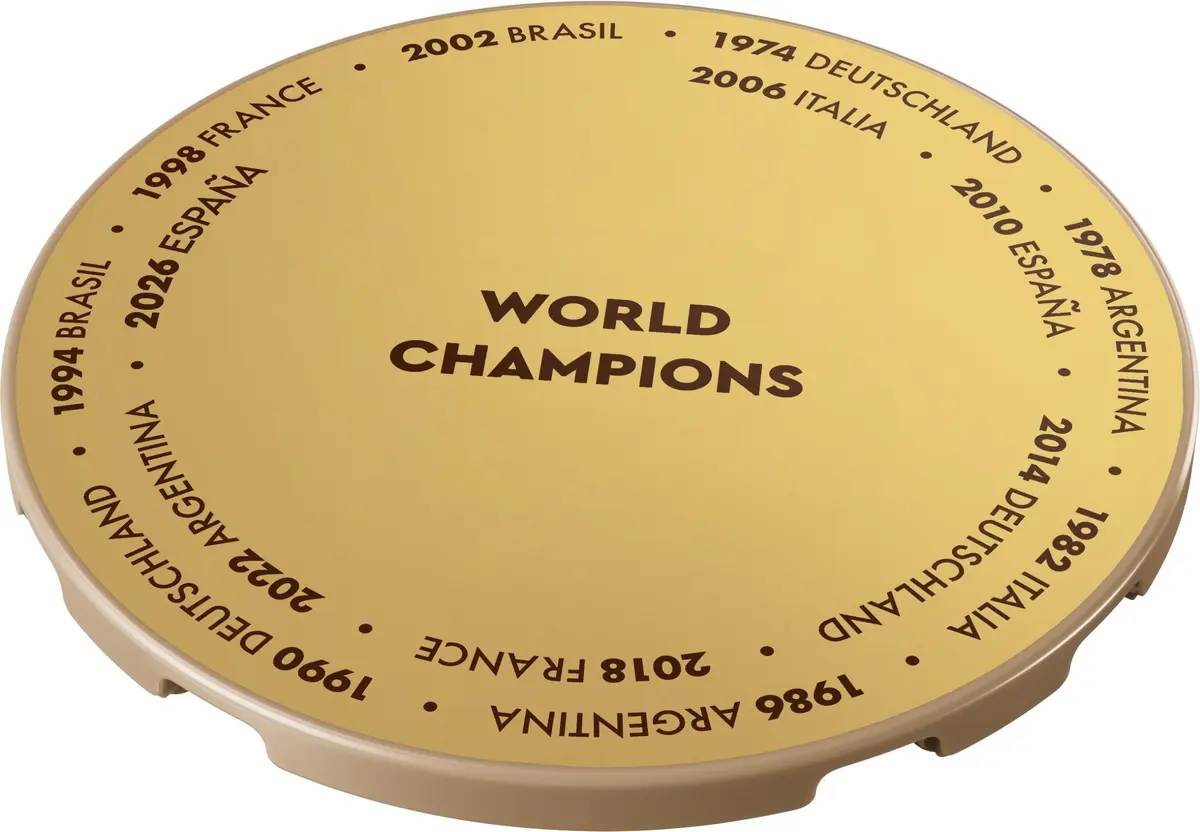 LEGO Editions 4000351 FIFA World Cup Official Trophy - Champions Edition set, image 4