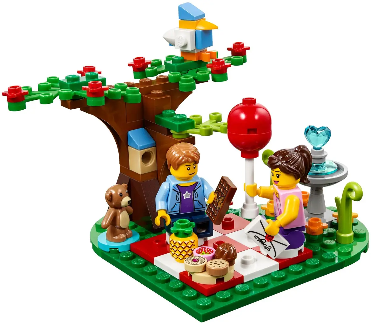 LEGO Seasonal 40236 Romantic Valentine Picnic set, image 3