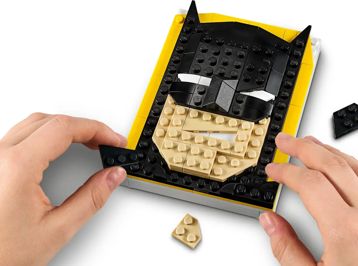 LEGO Brick Sketches 40386 Batman set, image 4