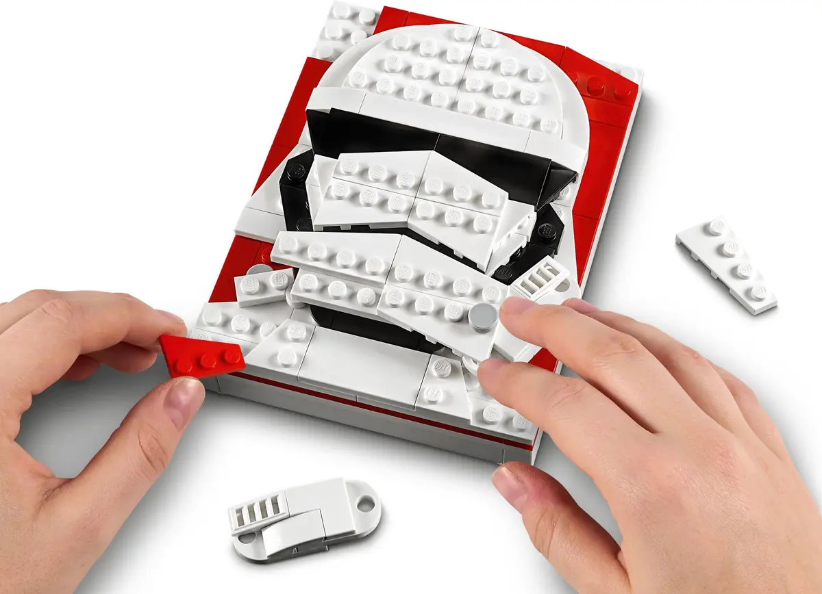 LEGO Brick Sketches 40391 First Order Stormtrooper set, image 4
