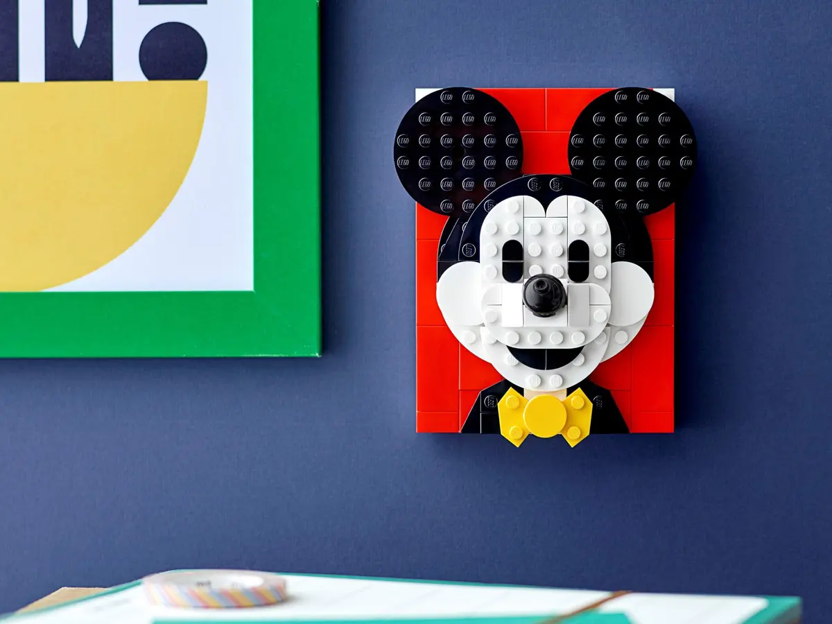 LEGO Brick Sketches 40456 Mickey Mouse set, image 6