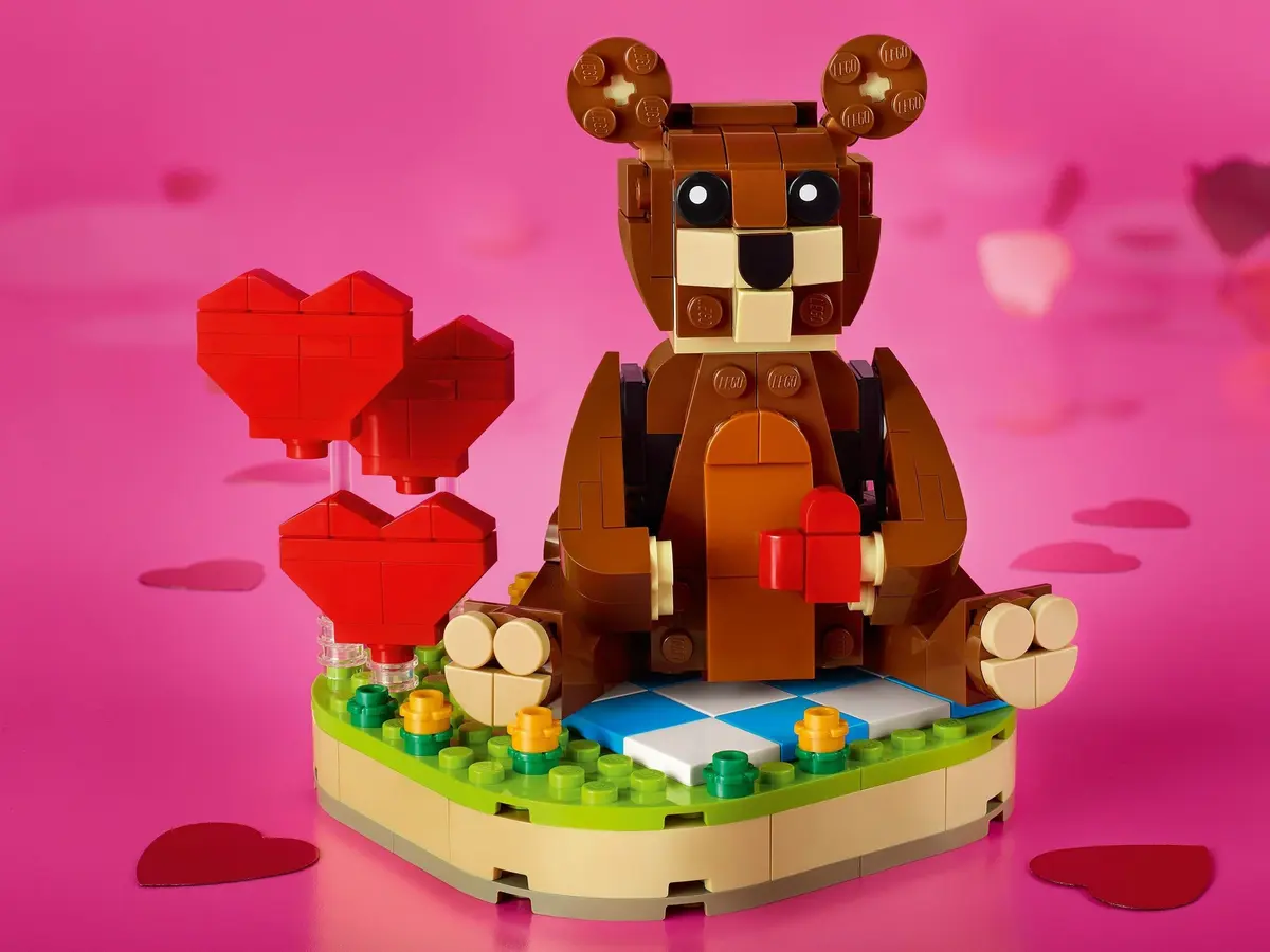 LEGO Seasonal 40462 Valentine's Brown Bear set, image 4